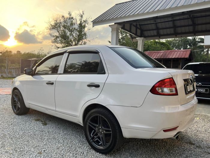 Proton Saga Flx CVT Auto 2012