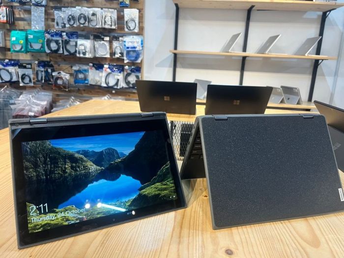 INTEL CELERON 4/64GB LENOVO 300E 2ND GEN