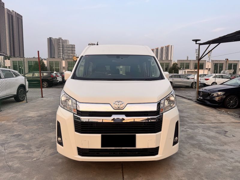 2025 PRE REG Toyota HIACE 2.8 AT SL WINDOW VAN