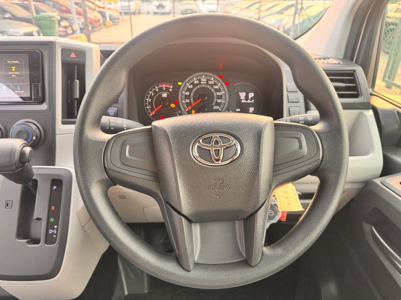 2025 PRE REG Toyota HIACE 2.8 AT SL WINDOW VAN